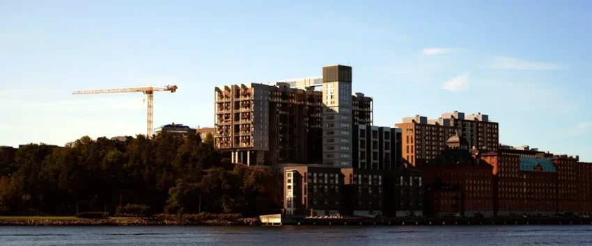 Så skapar du ett framgångsrikt hotell med hållbara byggmaterial